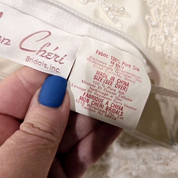 WEDDING DRESS SIZE 12 - Picture 7 of 8